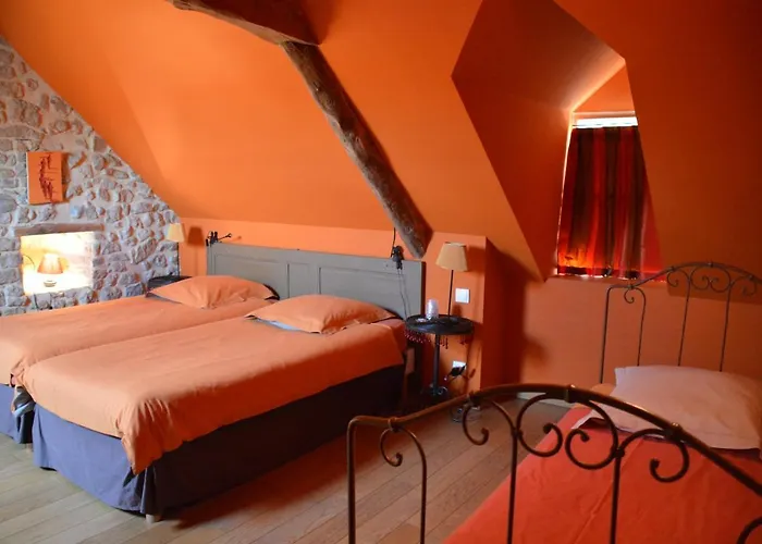 D'hotes Les Chaufourniers Bed & Breakfast 3*