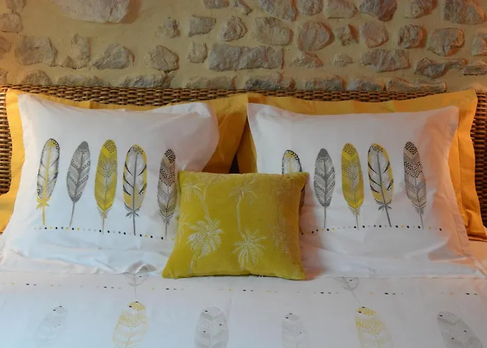 D'hotes Les Chaufourniers Bed & Breakfast 3*